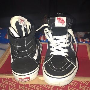 Sk8-Hi vans